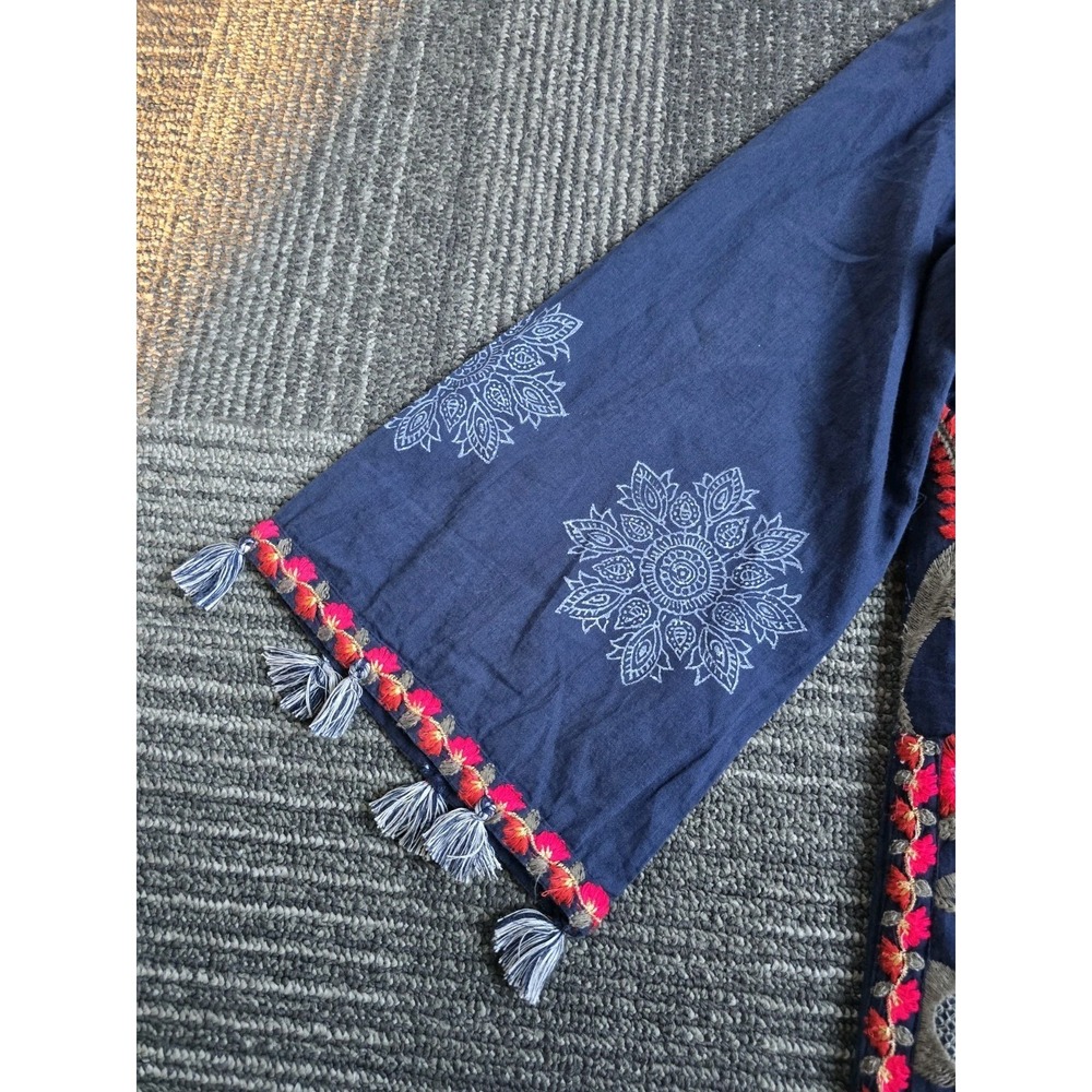 Soft Surroundings Embroidered Tunic Top Navy Floral 3/4 Bell Sleeves Boho S - Picture 3 of 10